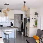 T1 4 Couchages Vue ! * Frontignan